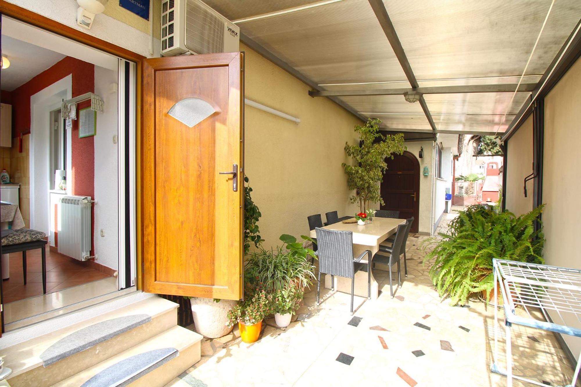 Apartments Fuma 161 โรวีน ภายนอก รูปภาพ