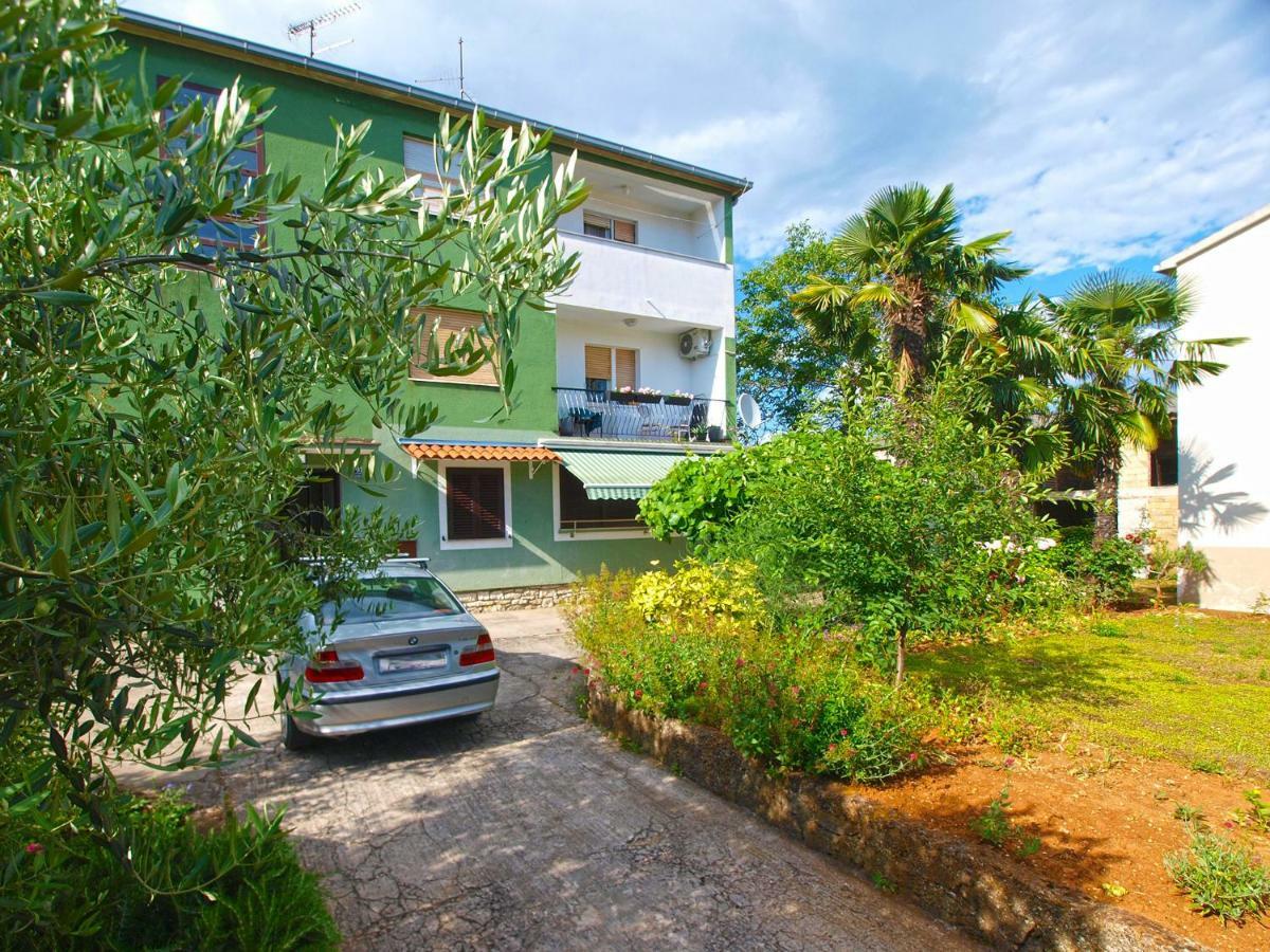 Apartments Fuma 161 โรวีน ภายนอก รูปภาพ